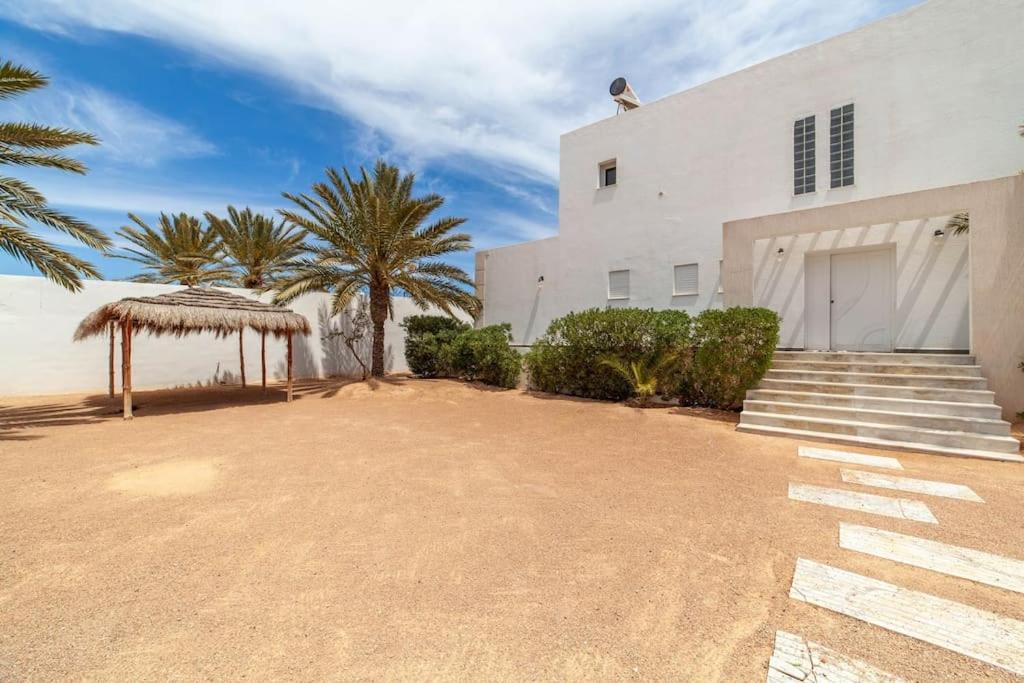 Dar Meryem Villa Piscine Sans Vis-A-Vis Djerba Midoun Bagian luar foto